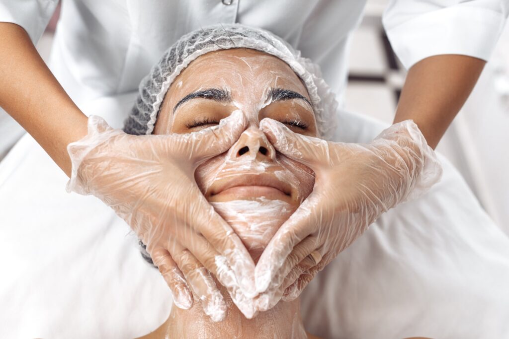 Clinical facials and Cellreturn red light therapy